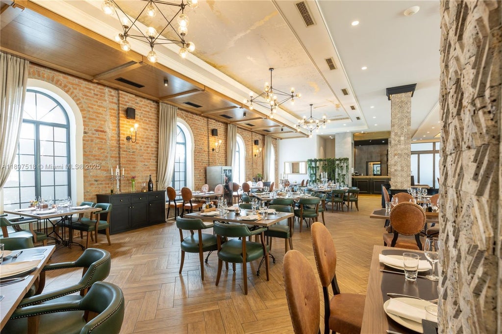 Confidential Restaurant, Orlando