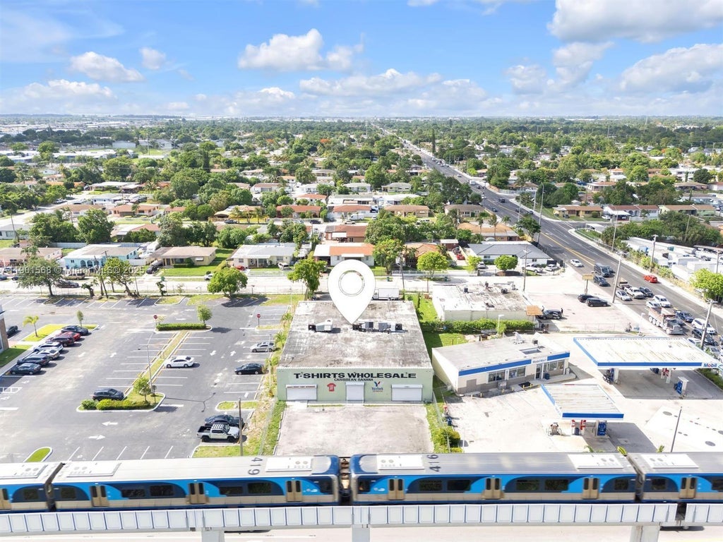3221 Nw 79th St, Miami