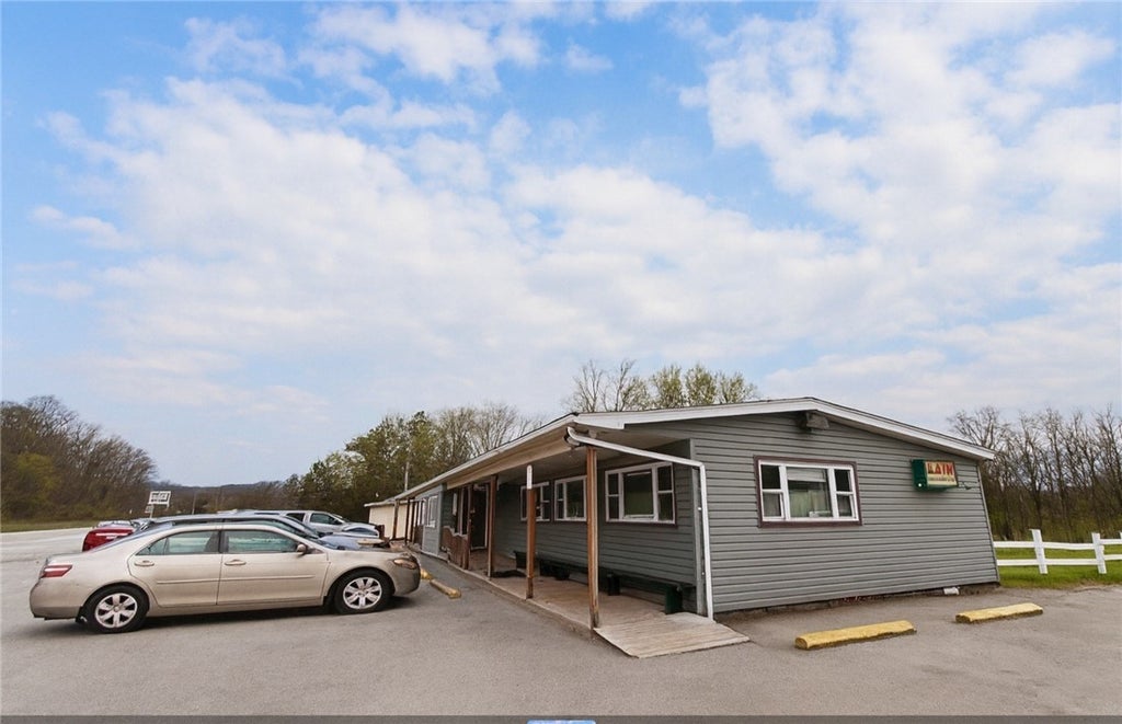 1850 Rt 30, Ligonier