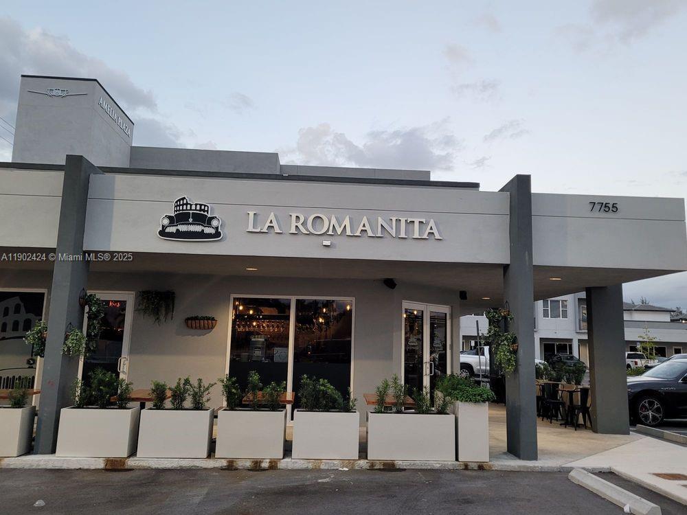 7755 W 4th Ave, Hialeah