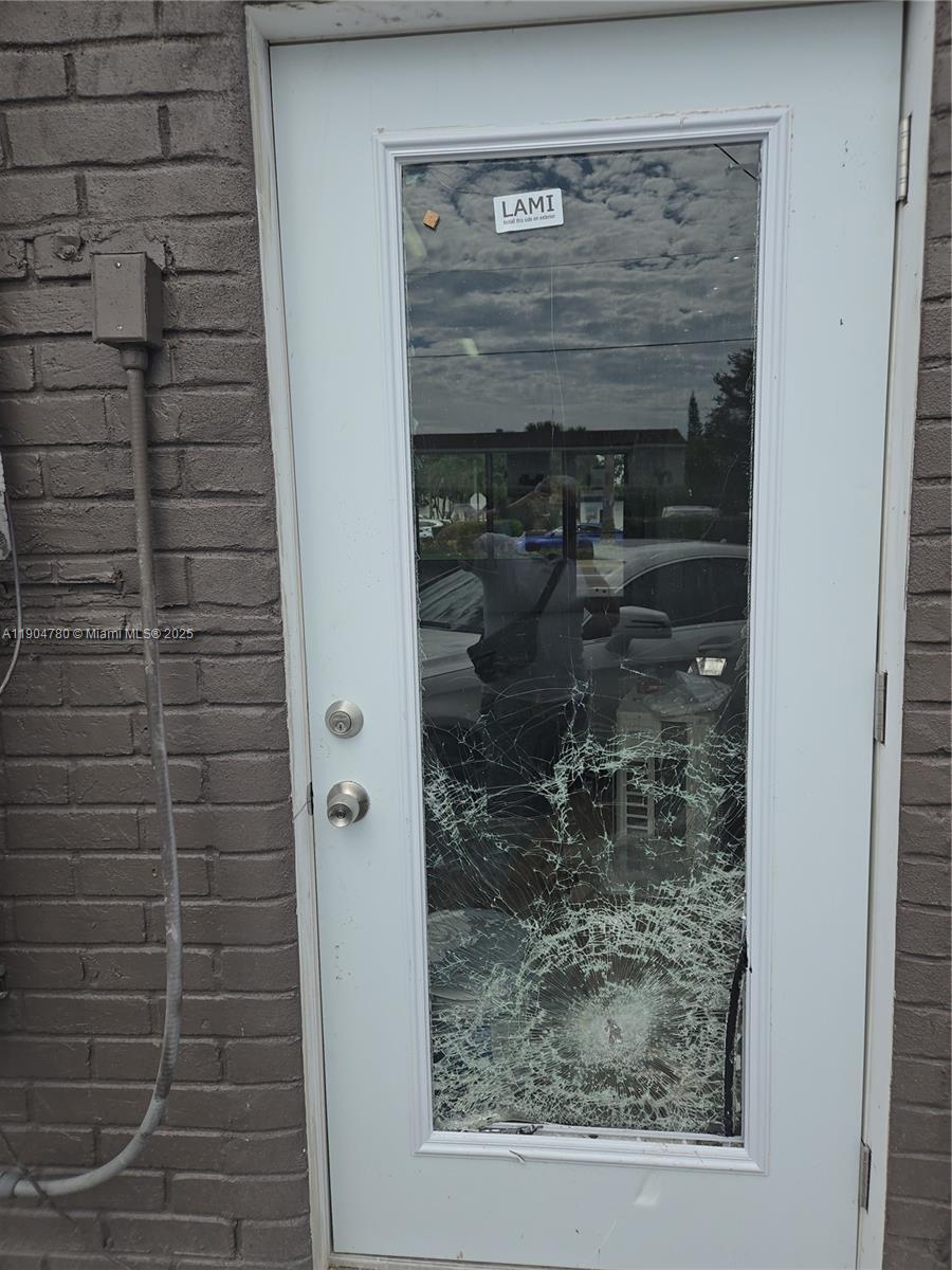 5712 Hollywood Blvd 2, Hollywood