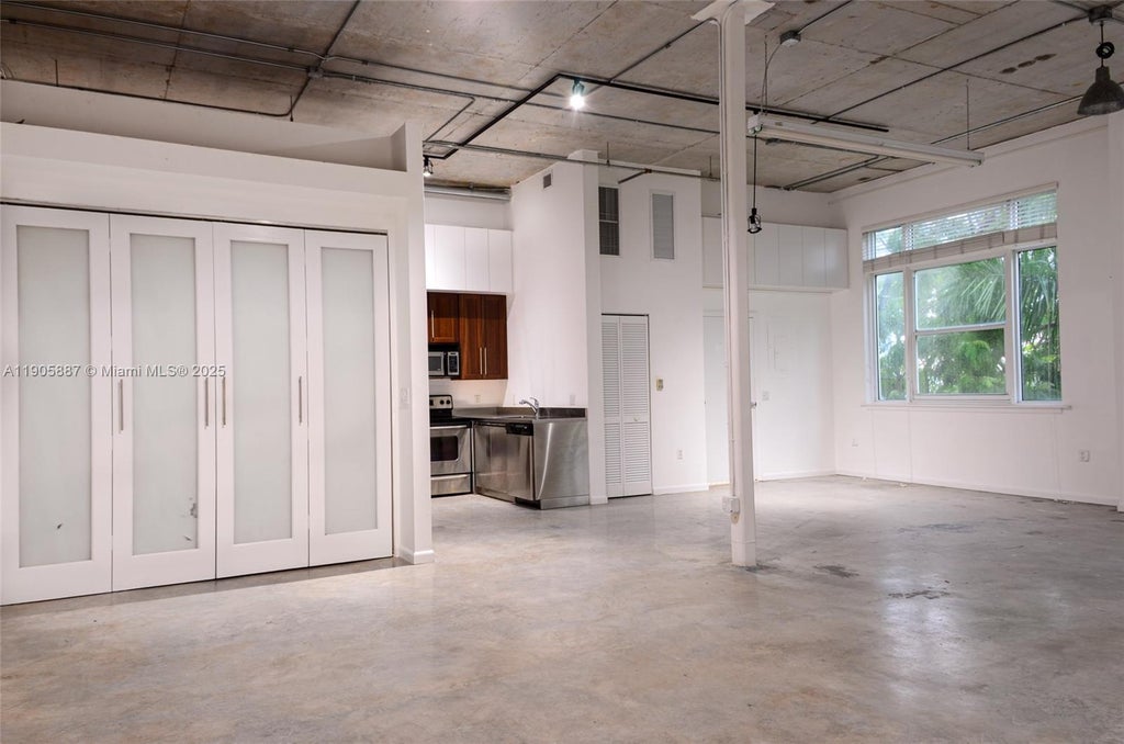 250 Nw 23rd 308, Miami