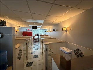 Photo of Listing #A11918381