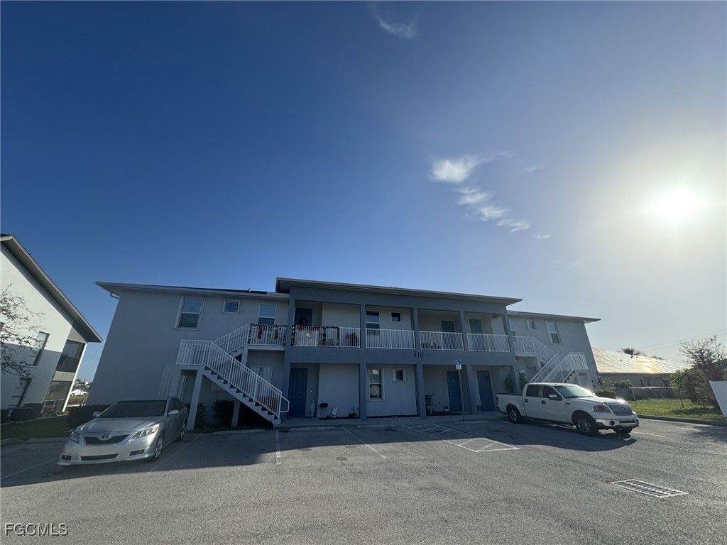 319 Nicholas Pkwy W, Cape Coral
