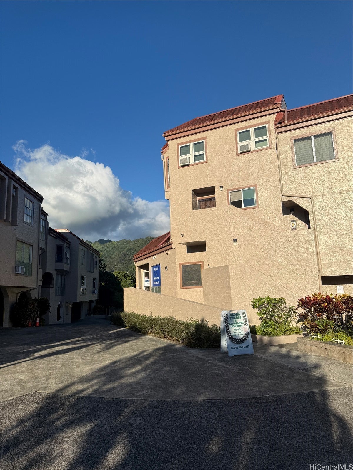 Photo of Listing #202600998