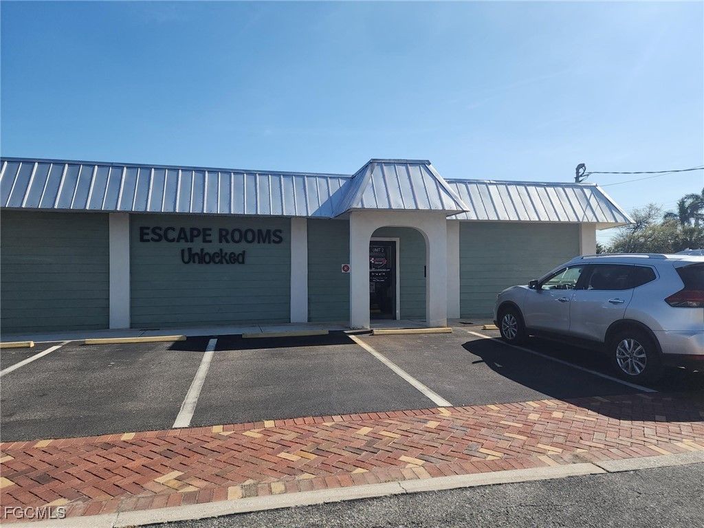 401 E Olympia Ave 2, Punta Gorda