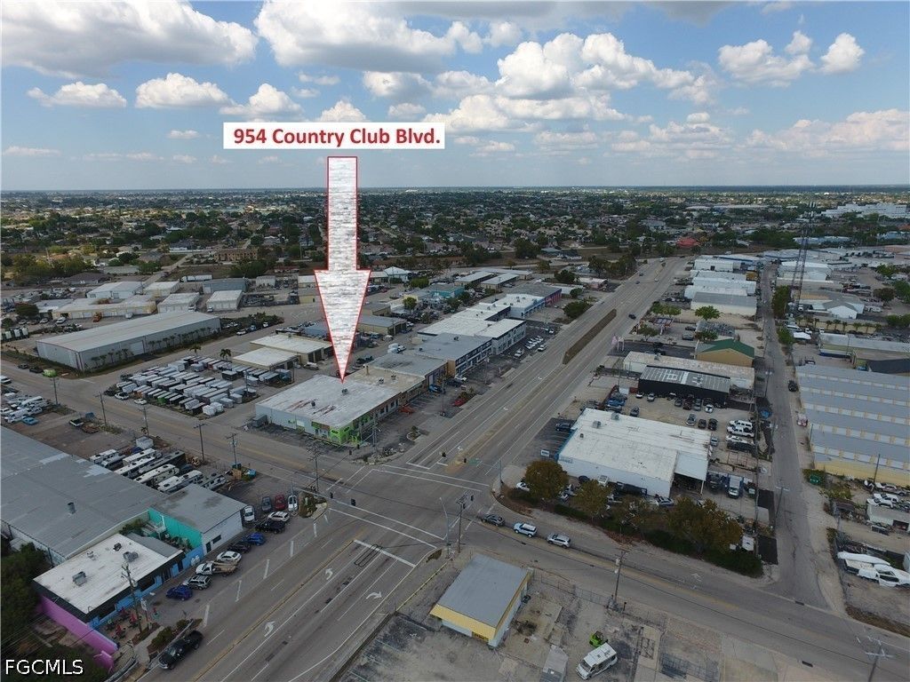 954 Country Club Blvd A, Cape Coral