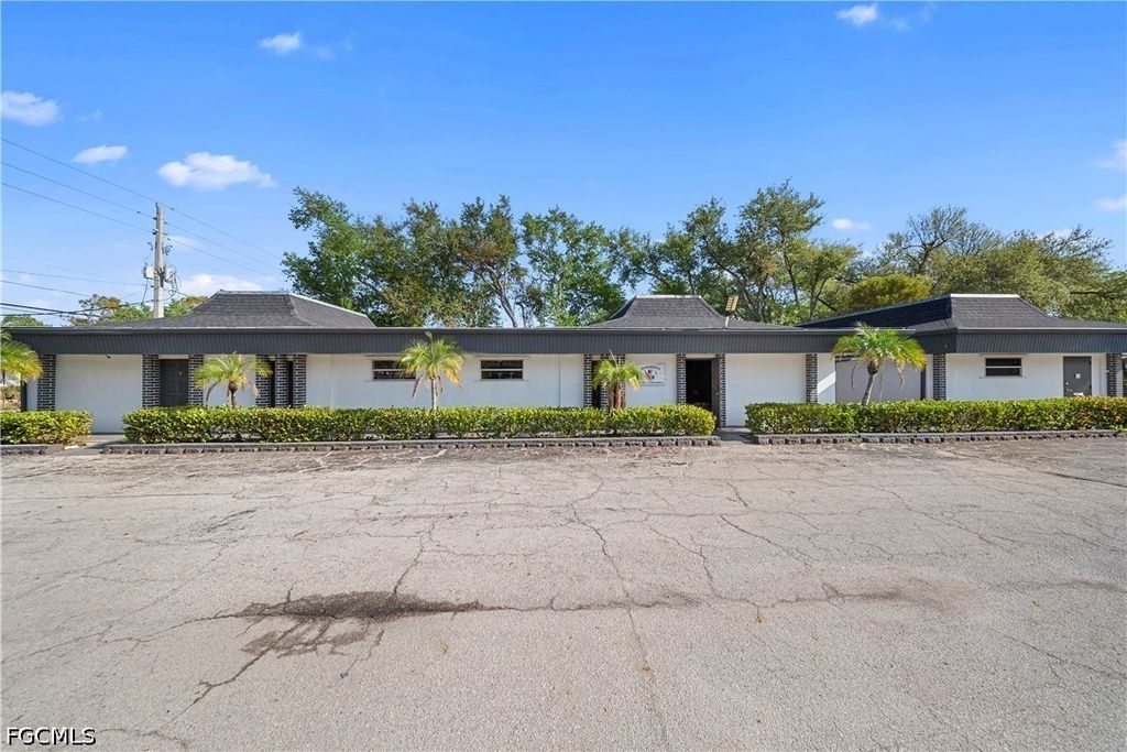 3657 Central Ave, FORT MYERS