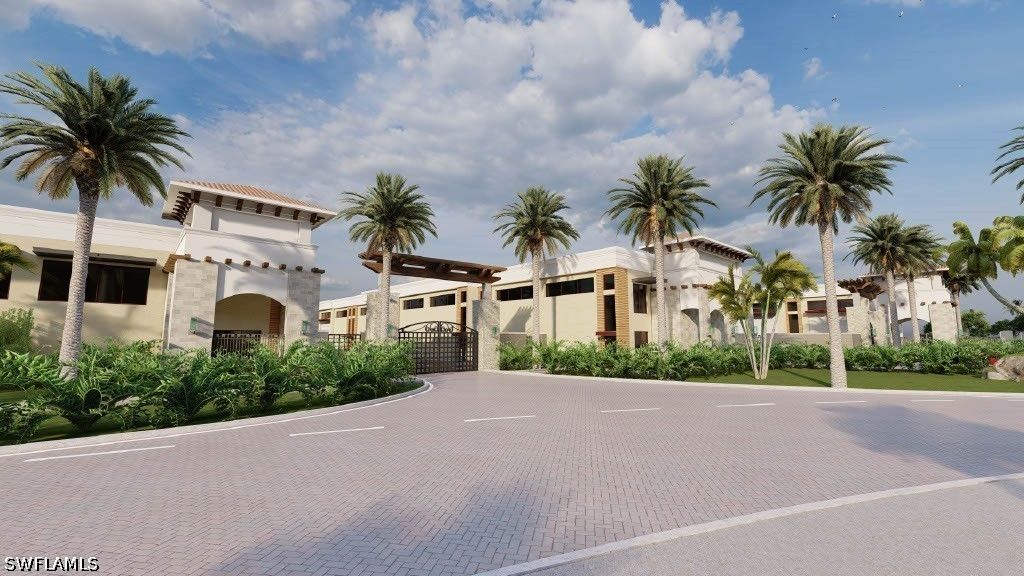 9004 Tamiami Trl E 206, Naples