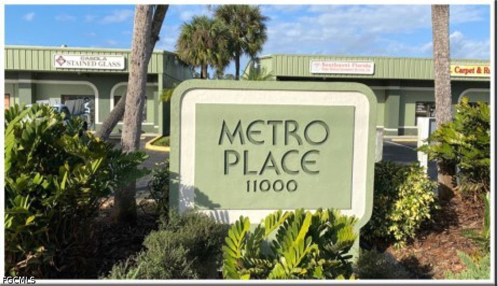 11000 Metro Pkwy 5, FORT MYERS