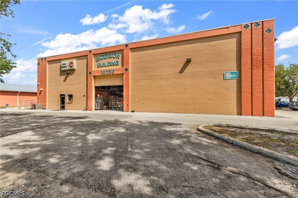 18230 Paulson Dr, Port Charlotte
