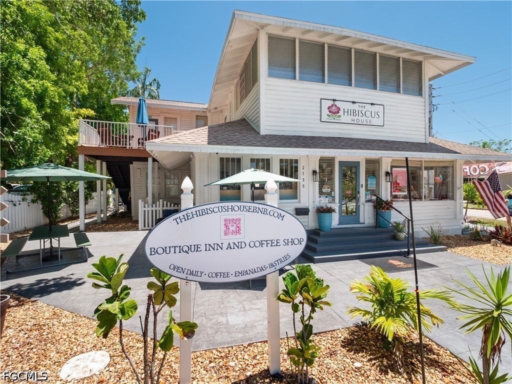 2135 Mcgregor Blvd, Fort Myers