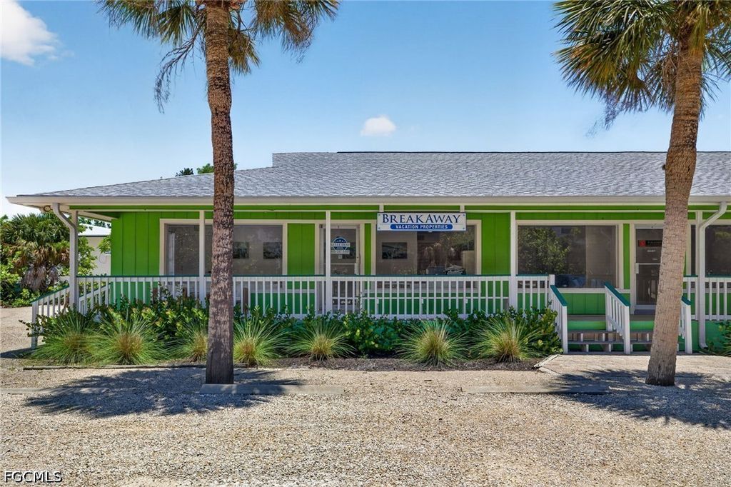 1640 Periwinkle Way 5, SANIBEL