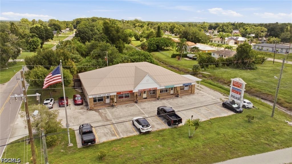 13102 Palm Beach Blvd, Fort Myers