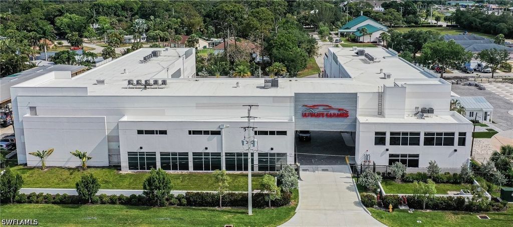 3101 Ter Ave 321, Naples