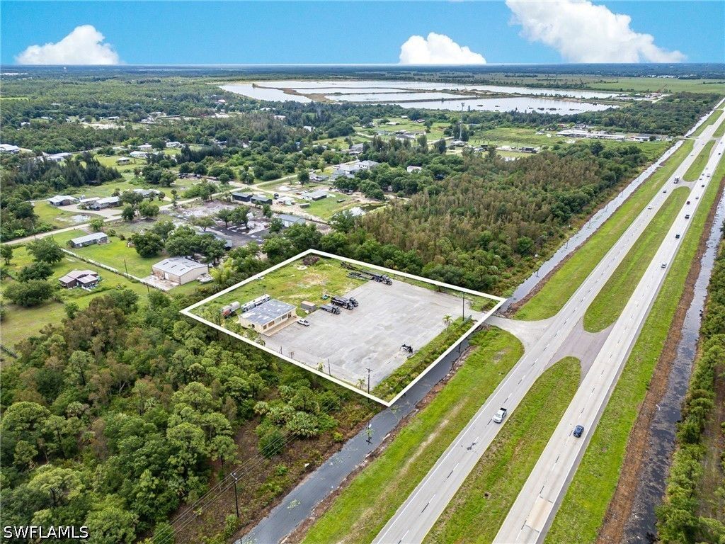 16070 Tamiami Trl, Punta Gorda