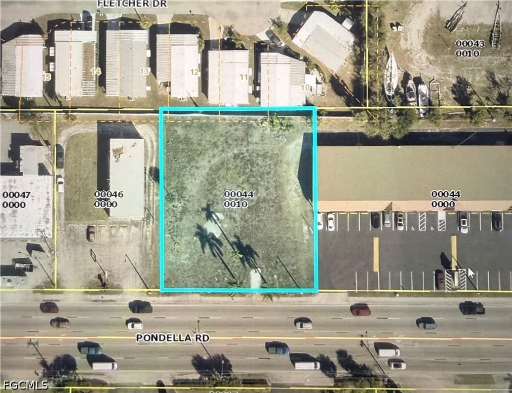 98 Pondella Rd, NORTH FORT MYERS