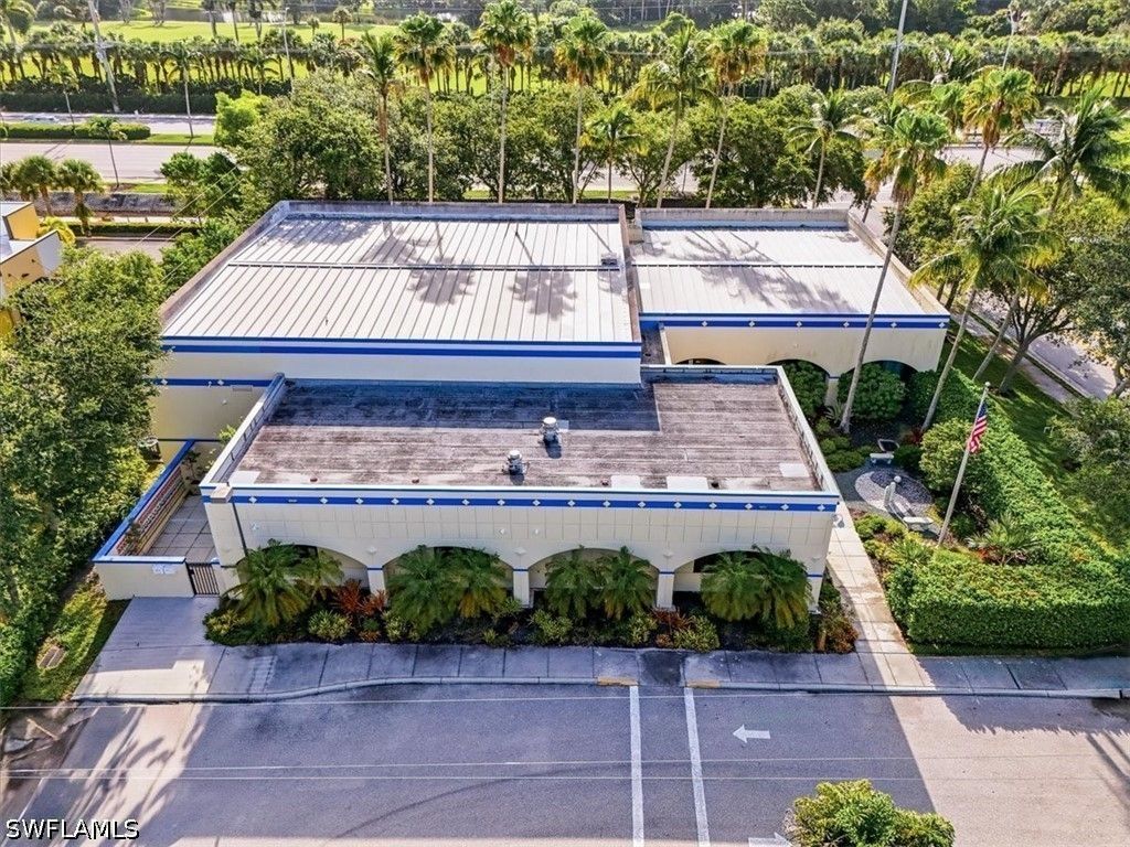 1425 Creech Rd, Naples