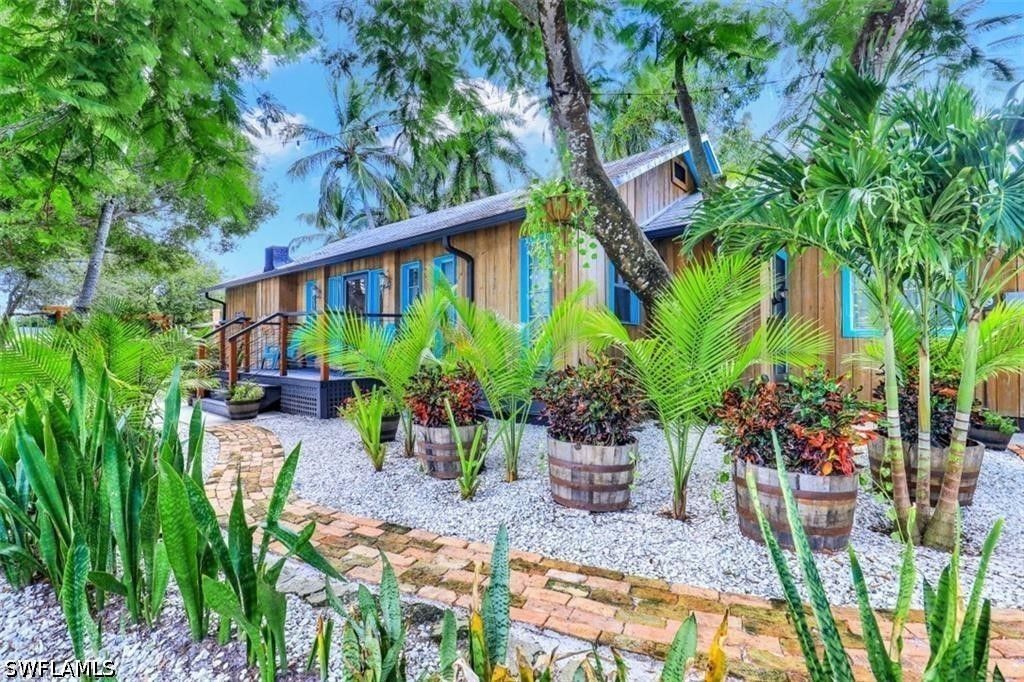 2204 Brevard Ave, Fort Myers