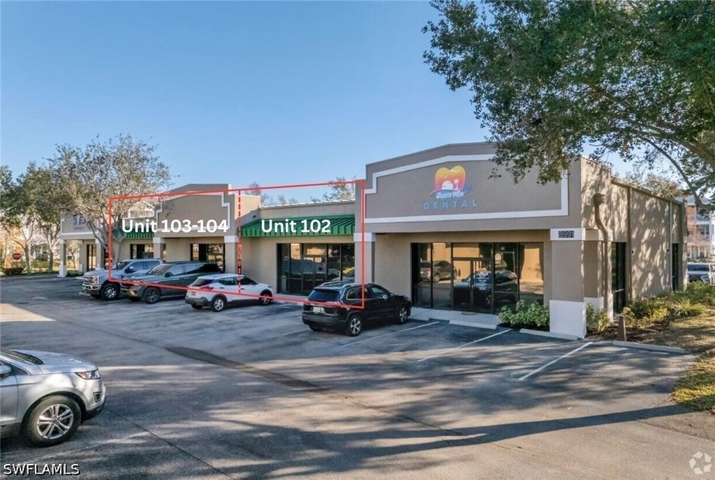8991 Daniels Center Dr 103 & #104, Fort Myers