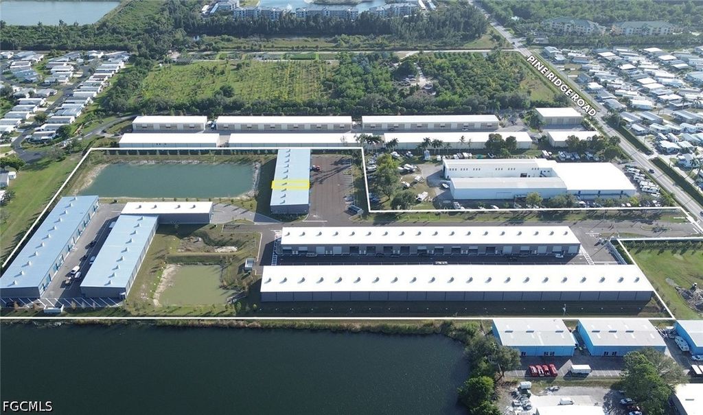 16245 Pine Ridge Rd 307, Fort Myers