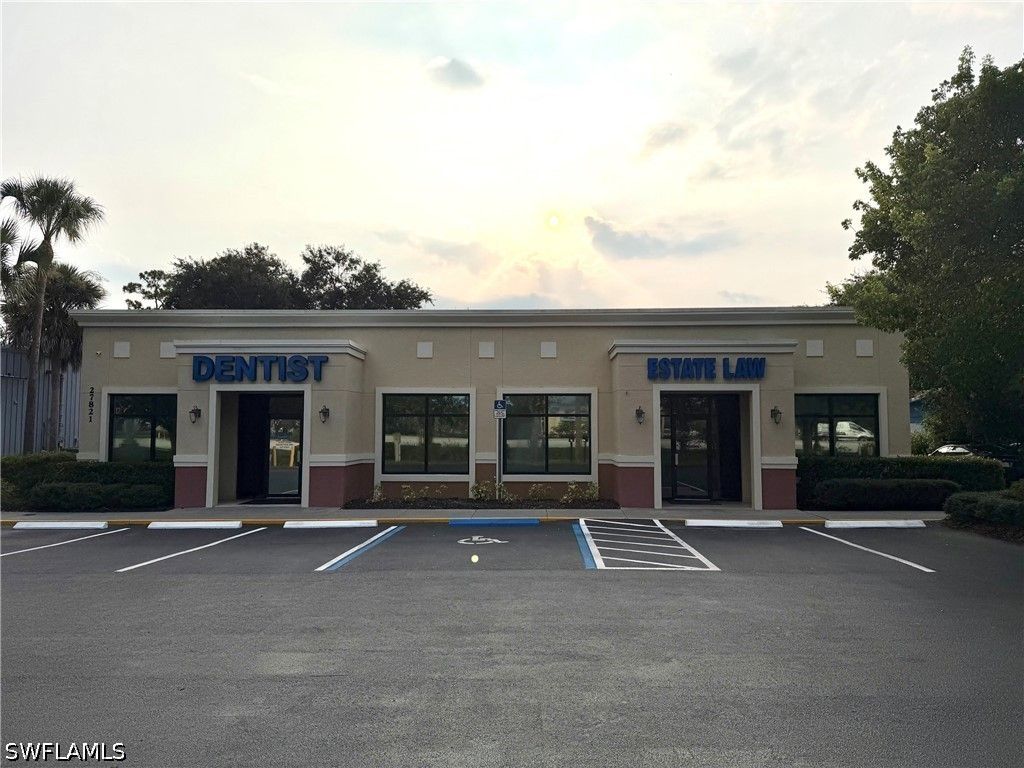 27821 S Tamiami Trl, Bonita Springs