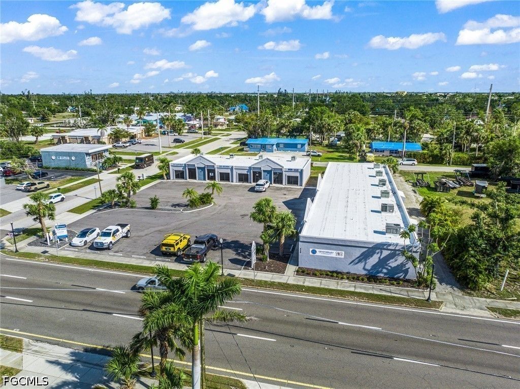 525 E Olympia Ave, Punta Gorda