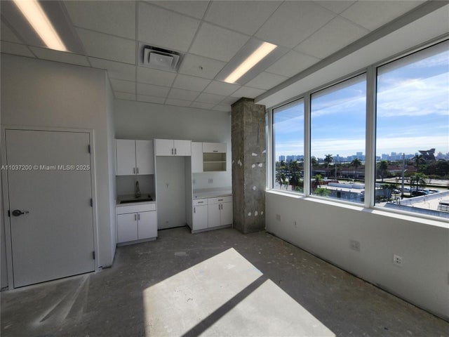 2 of 15 - 100 N Federal Hwy, Hallandale Beach, FL
