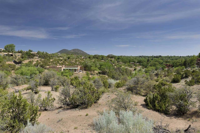 808 La Vereda Este, Lot 87, Santa Fe