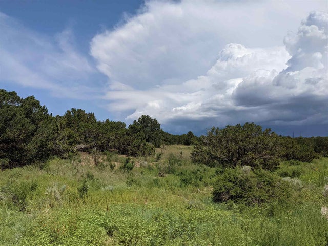 12 Camino Valle, Santa Fe