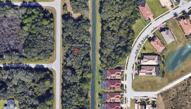 4 of 8 - 2054 Applegate Ave, Port Charlotte, FL