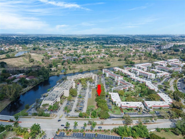 5 of 12 - 3800 Inverrary Blvd, Fort Lauderdale, FL