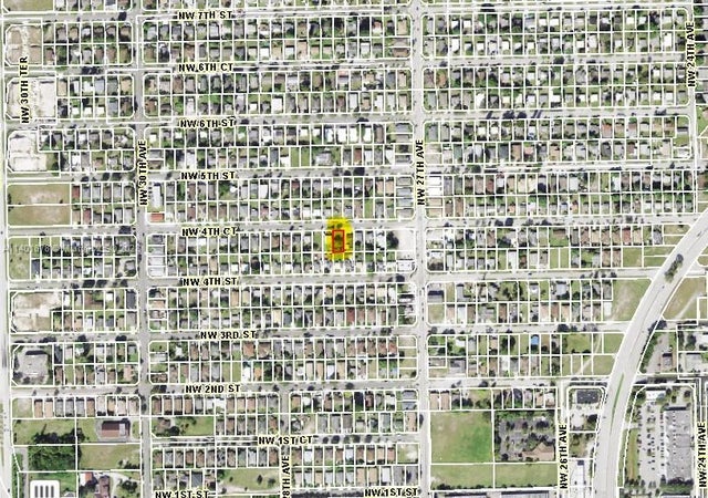 4 of 9 - 4 Nw Ct, Pompano Beach, FL