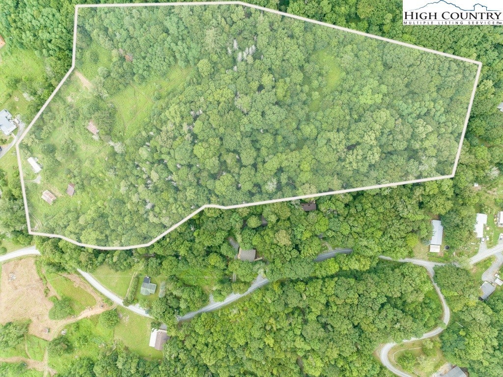 197 Road, Banner Elk Property Listing MLS® 244913