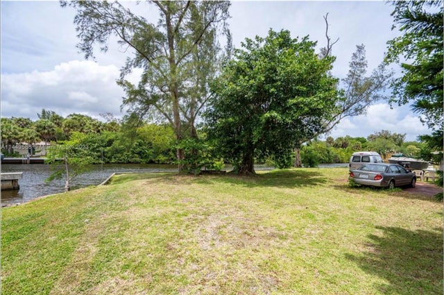 4 of 19 - 4400 Sw 27th Ave, Dania Beach, FL