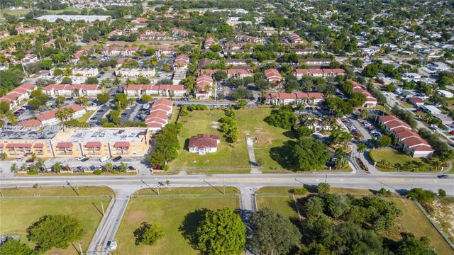 3 of 11 - 4945 Sw 41st St, Pembroke Park, FL