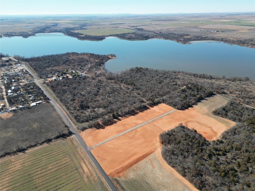 3 N Crow Roost Road, Fort Cobb Property Listing MLS® 1097109
