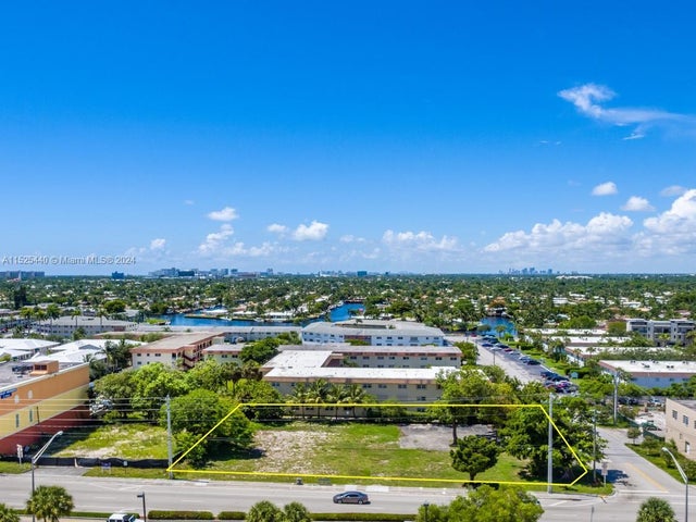 2 of 11 - 600 E Atlantic Blvd, Pompano Beach, FL