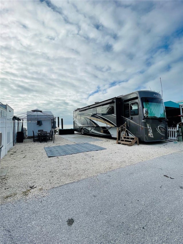 3 of 18 - 325 Calusa St #324, Key Largo, FL