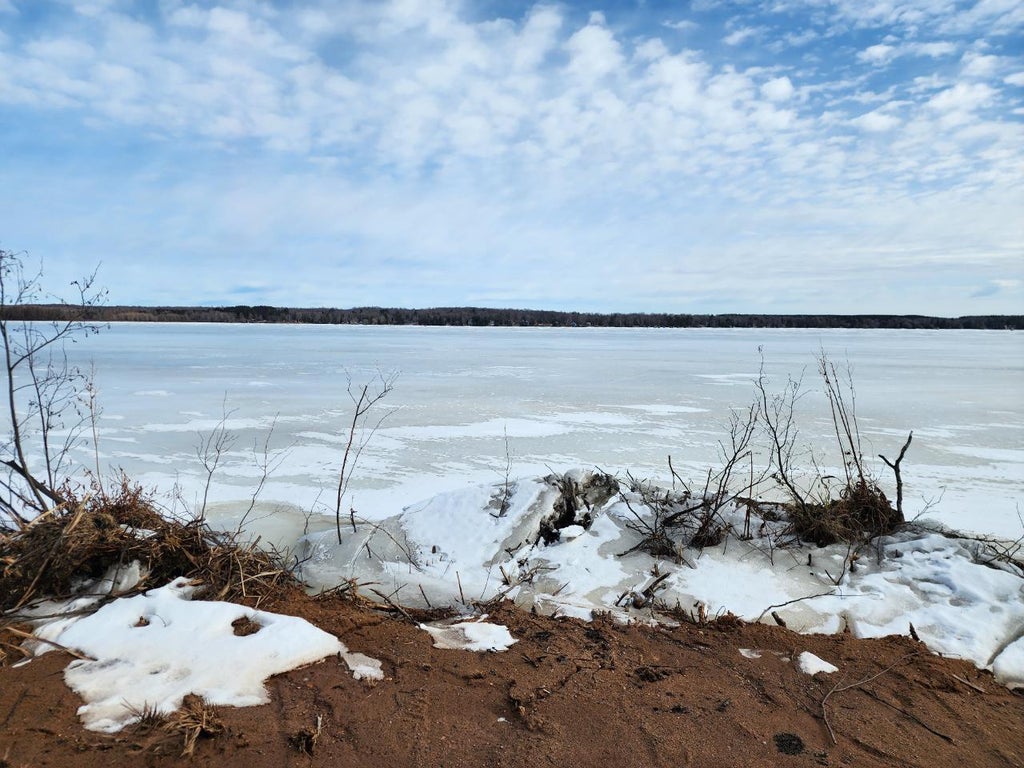 On Pine Lake Rd W, Hiles MLS 205563