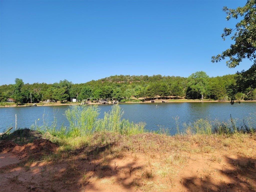 E Eagles Nest Road, Binger Property Listing MLS® 1107613