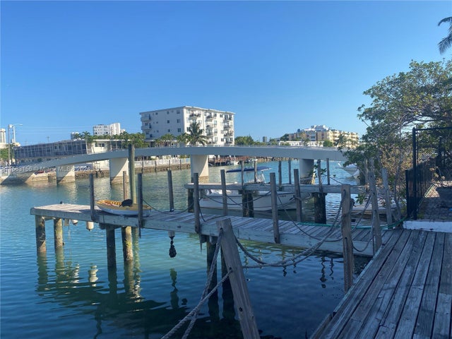 5 of 9 - 8101 Crespi Blvd #3, Miami Beach, FL