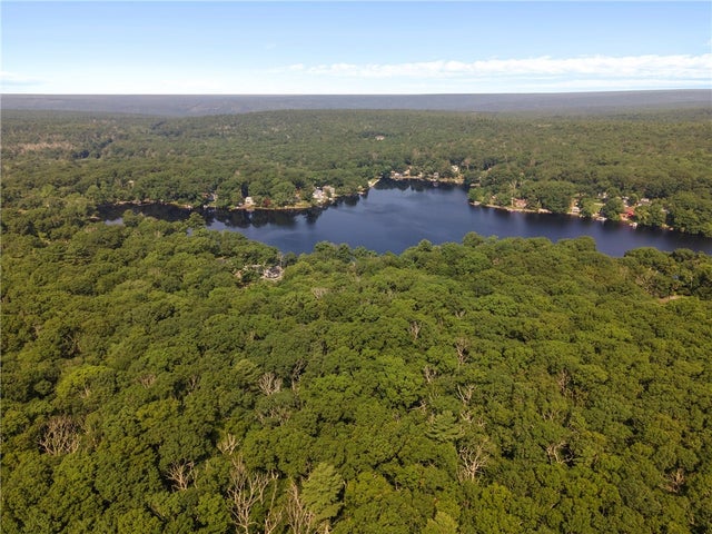 East Shore Dr, Exeter