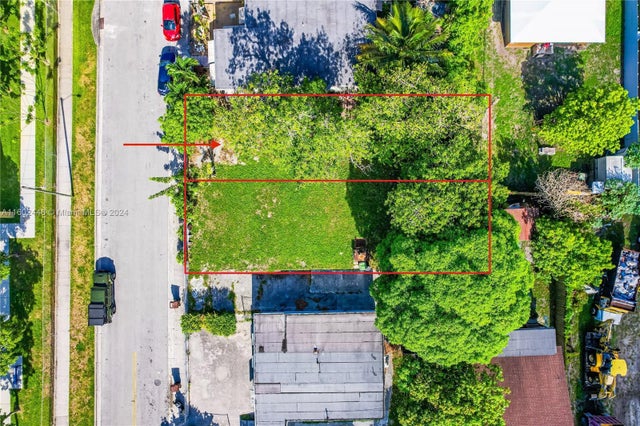 1 of 6 - 511 W 24, Hialeah, FL