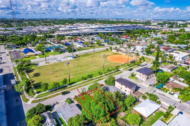 2 of 6 - 511 W 24, Hialeah, FL