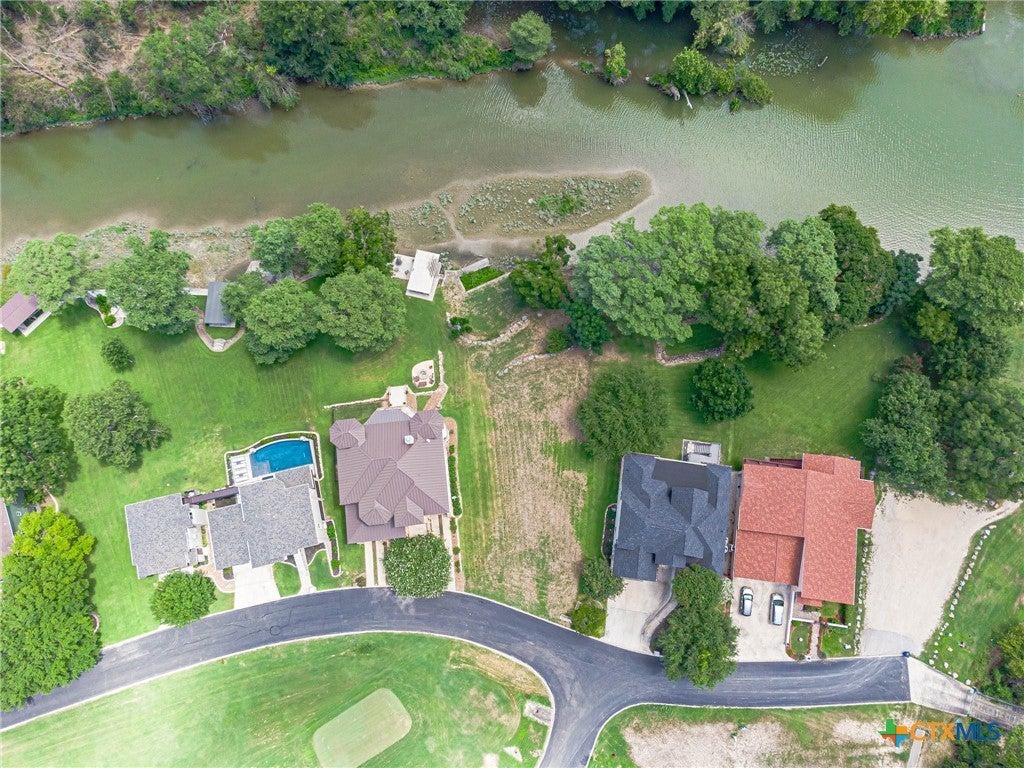 140 Bandit Beach Road on Lake McQueeney in New Braunfels MLS® 547813