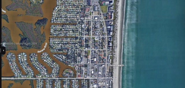 4 of 13 - 300 N Brevard Avenue, Cocoa Beach, FL