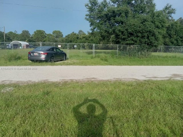 1 of 5 - 155 S Arboleda, Clewiston, FL