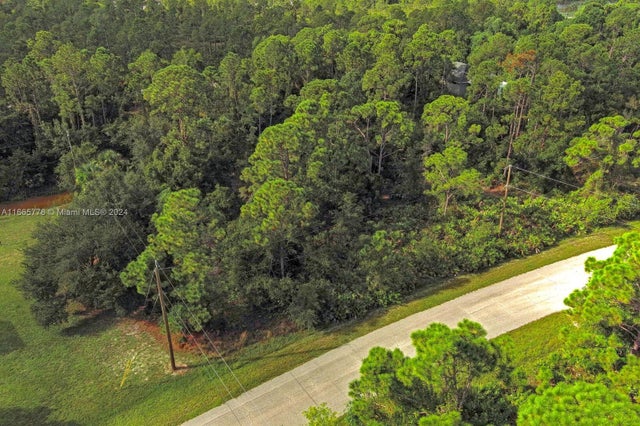 3 of 9 - 27369 N Twin Lakes Dr, Punta Gorda, FL