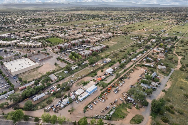 2753 Calle Eugenio, Santa Fe